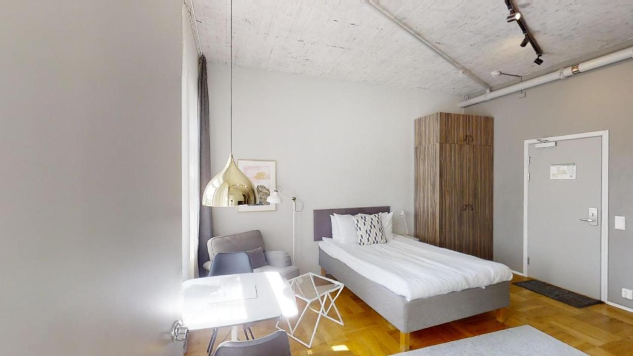 Second Home Apartments Asplund Солна Екстериор снимка