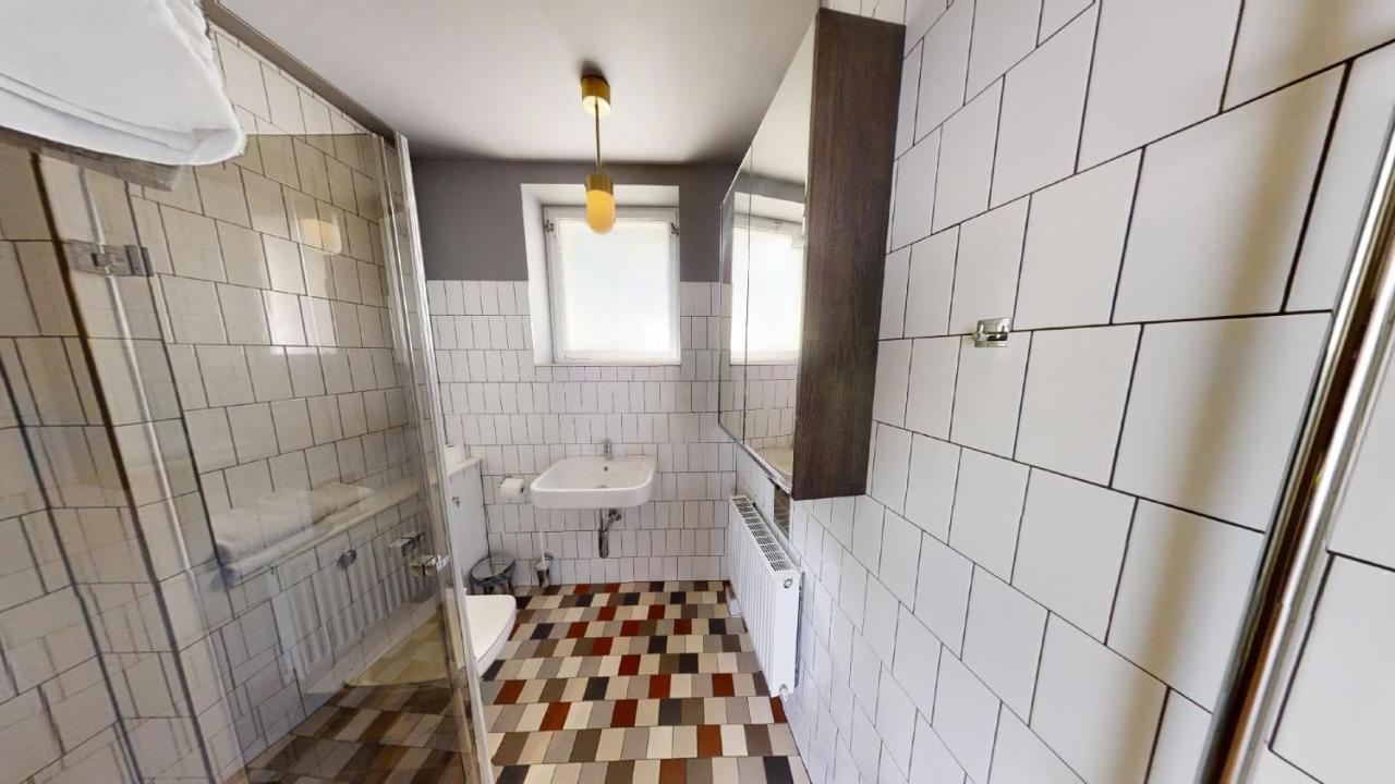 Second Home Apartments Asplund Солна Екстериор снимка