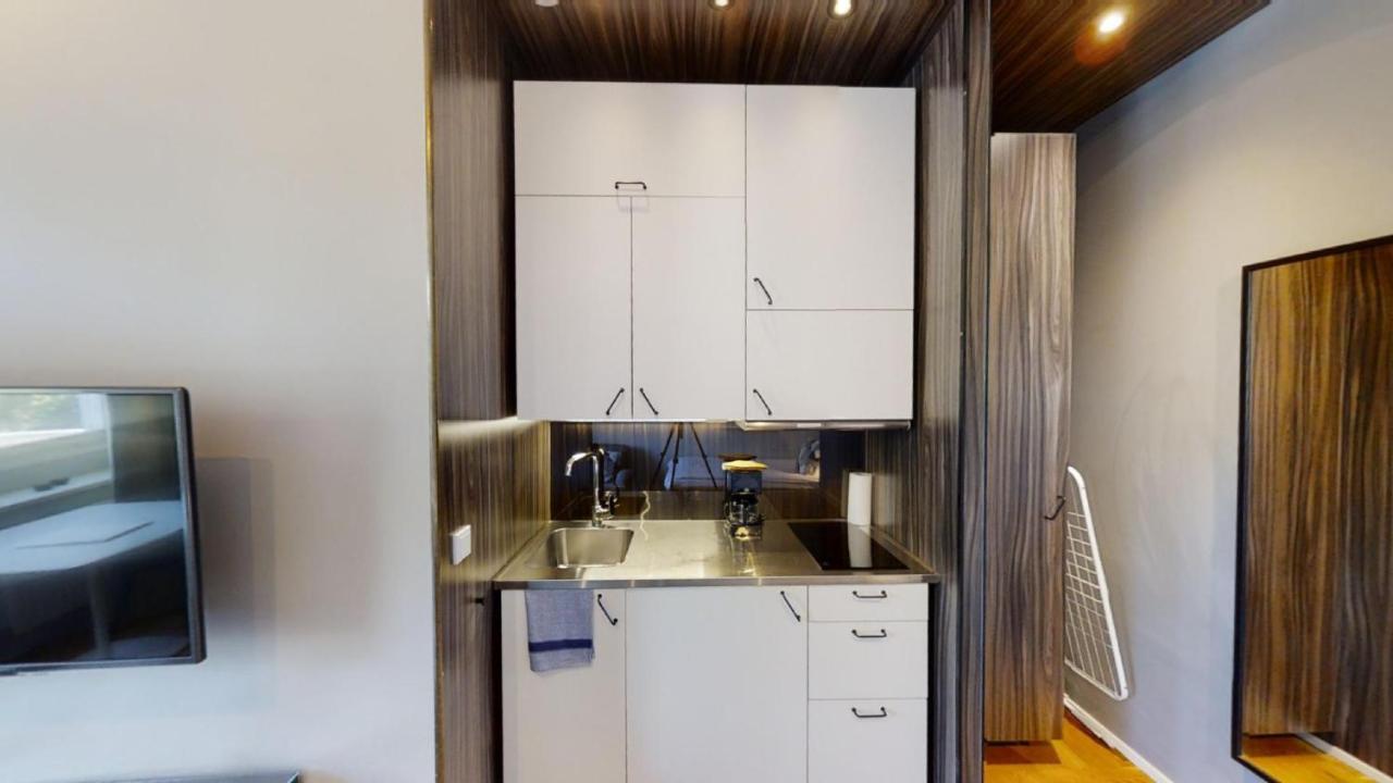 Second Home Apartments Asplund Солна Екстериор снимка