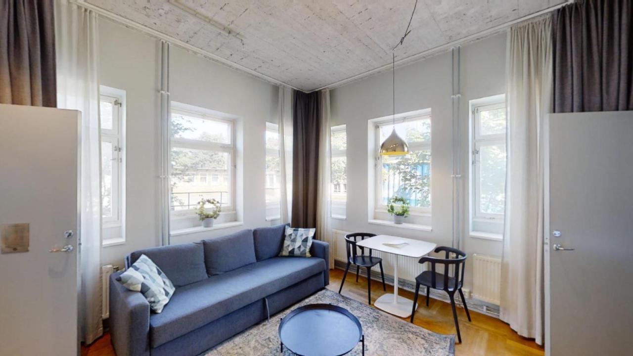 Second Home Apartments Asplund Солна Екстериор снимка