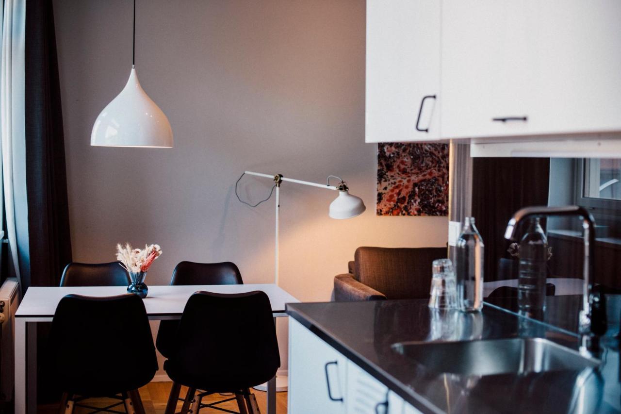 Second Home Apartments Asplund Солна Екстериор снимка