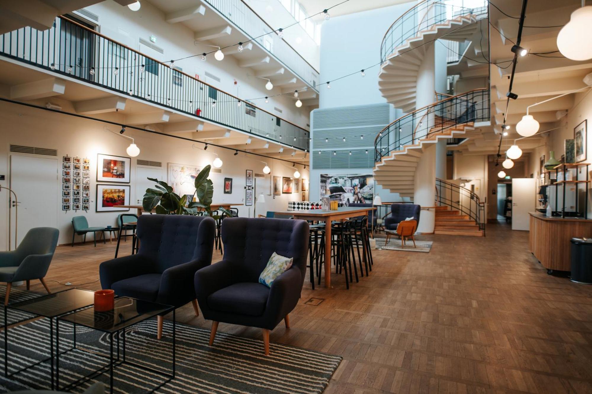 Second Home Apartments Asplund Солна Екстериор снимка